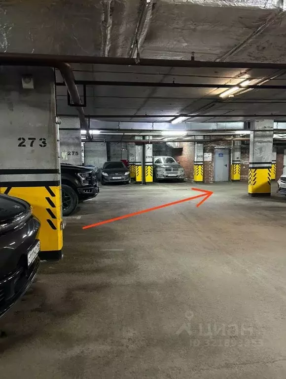 Гараж в Свердловская область, Екатеринбург ул. Московская, 77 (15 м) - Фото 1