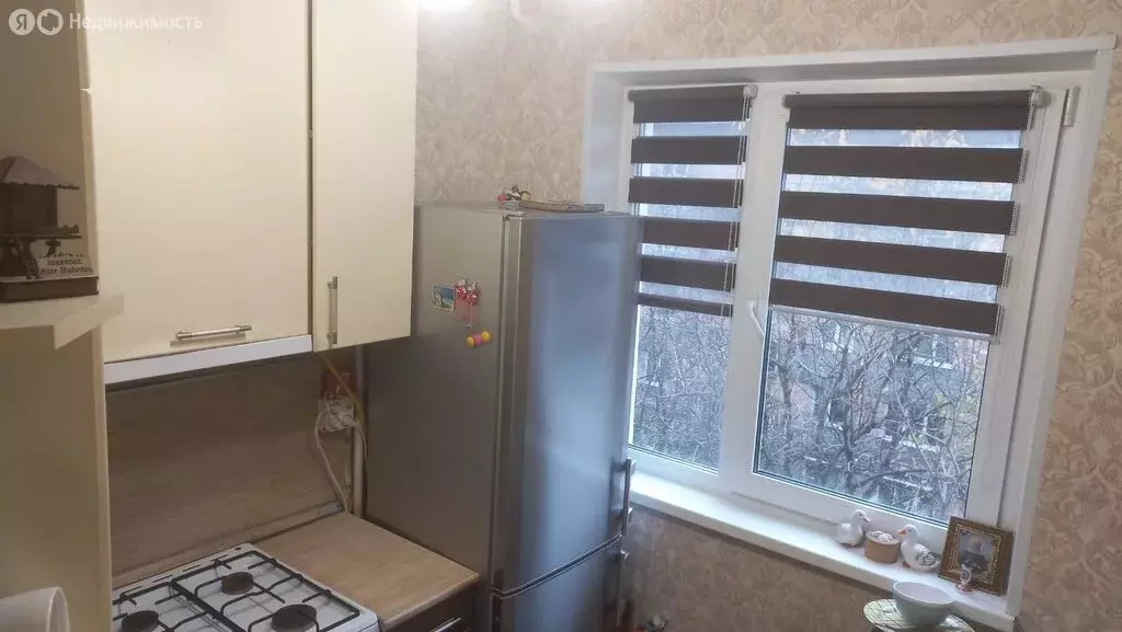 2-комнатная квартира: Мурманск, улица Чумбарова-Лучинского, 8 (44 м) - Фото 1