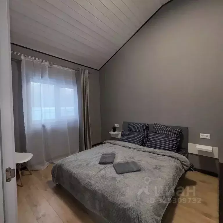 Дом в Ленинградская область, Лужский район, Ям-Тесовское с/пос, д. ... - Фото 1