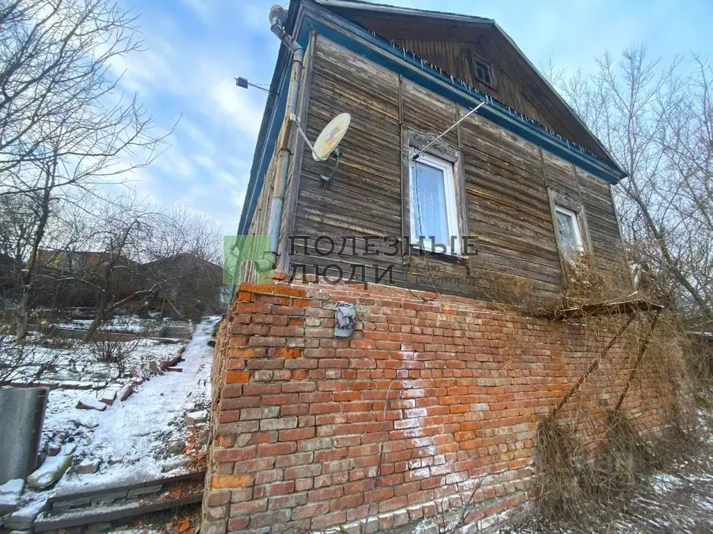 Дом в Саратовская область, Красноармейск Революционная ул., 32 (59 м) - Фото 0