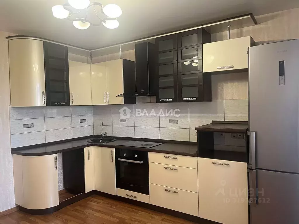 2-к кв. Московская область, Раменское ул. Молодежная, 18 (69.1 м) - Фото 0