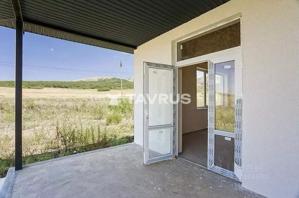 Дом в Крым, Симферопольский район, Добровское с/пос, с. Перевальное, ... - Фото 2