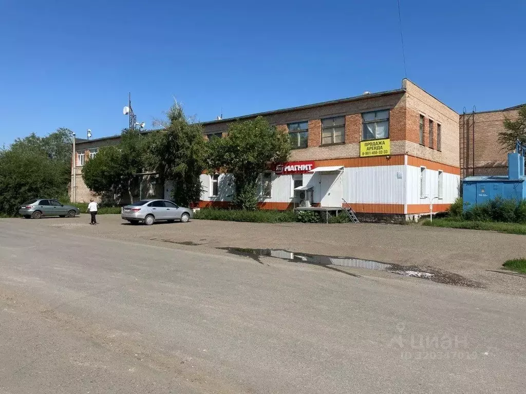 Помещение свободного назначения в Оренбургская область, с. Беляевка ... - Фото 1
