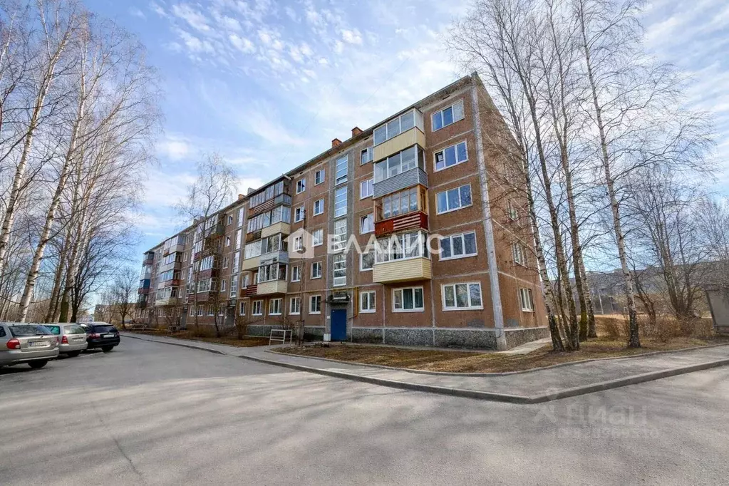 2-к кв. Карелия, Петрозаводск ул. Петрова, 3 (49.1 м) - Фото 1