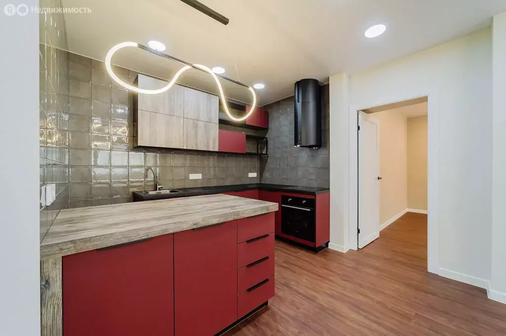 2-комнатная квартира: Екатеринбург, улица Мельникова, 20 (84 м) - Фото 1
