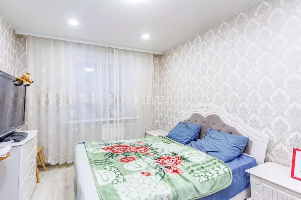 2-к кв. Тюменская область, Тюмень ул. Демьяна Бедного, 102 (50.1 м) - Фото 1