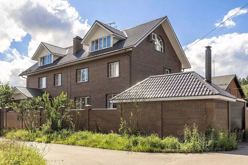 Дом в Московская область, Красногорск городской округ, Нахабино пгт ... - Фото 1