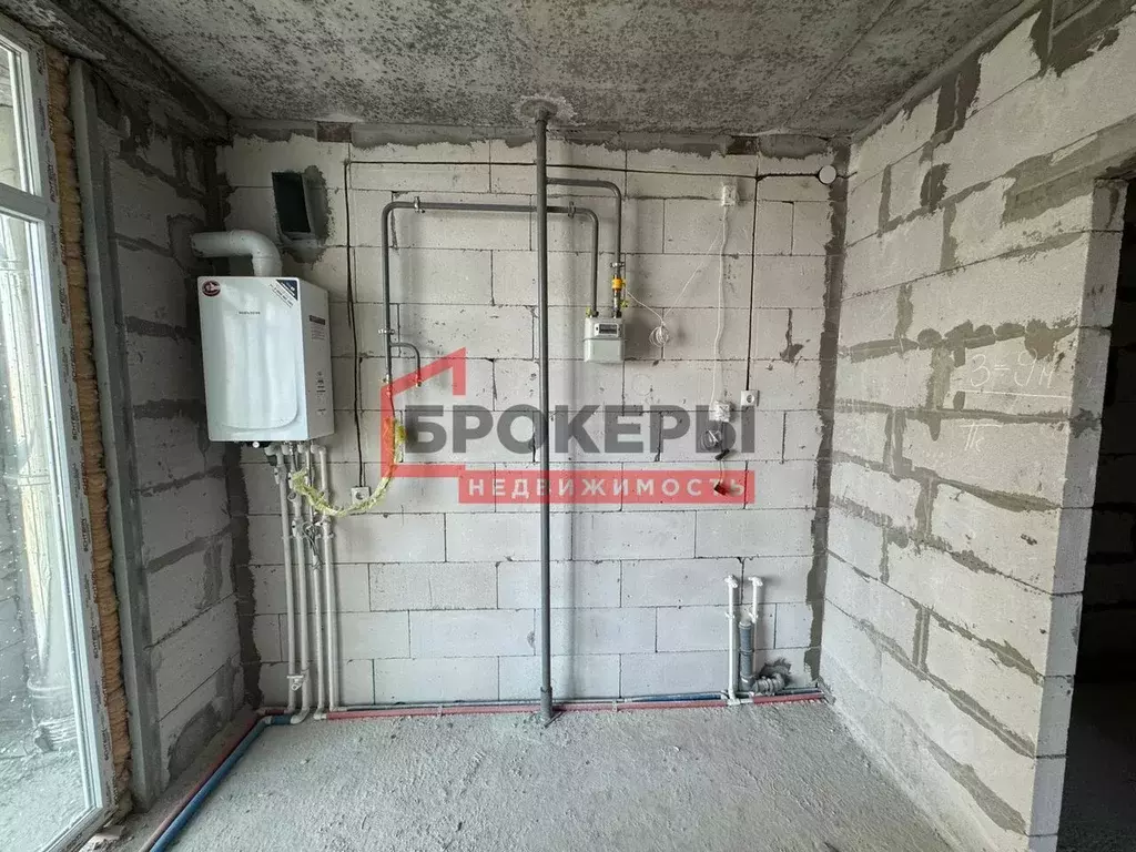 2-к кв. Севастополь ул. Военных Строителей, 12к11 (61.6 м) - Фото 0