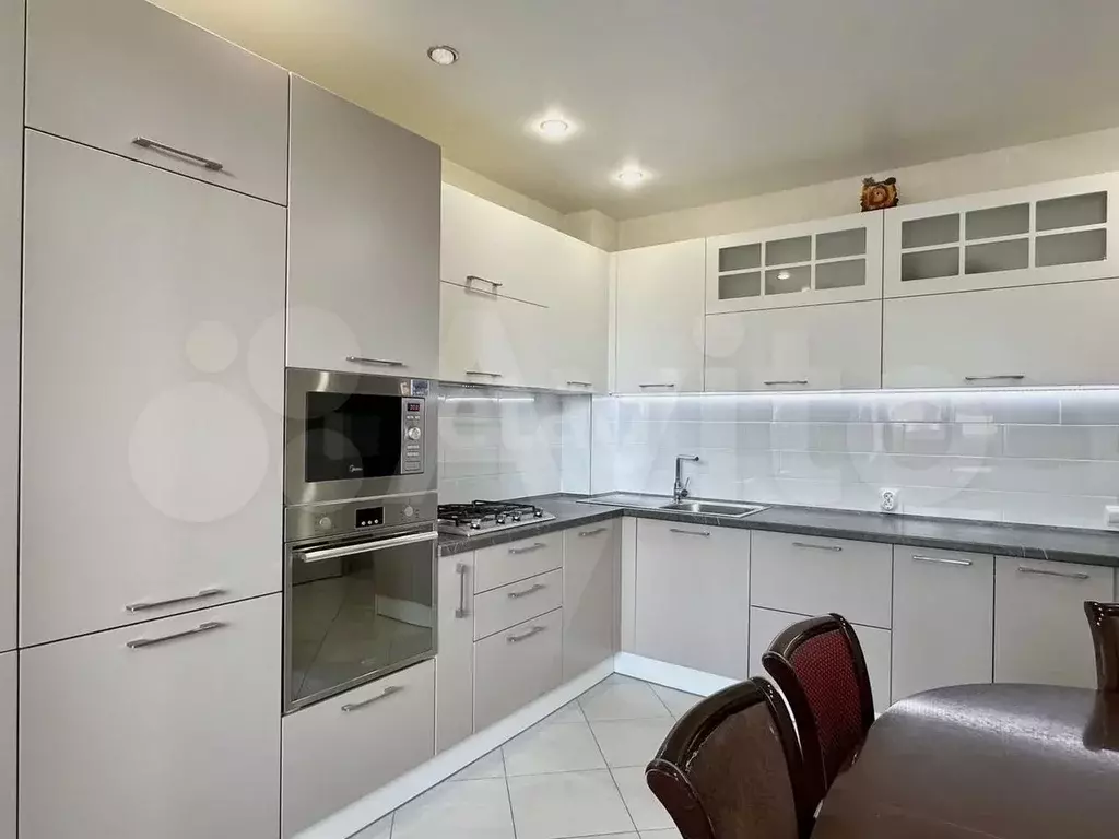 2-к. квартира, 65 м, 5/5 эт. - Фото 0