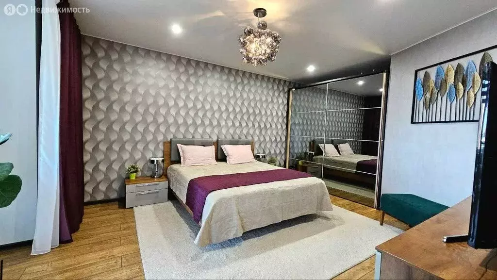 3-комнатная квартира: Омск, микрорайон Солнечный, улица Комкова, 8 (96 ... - Фото 2