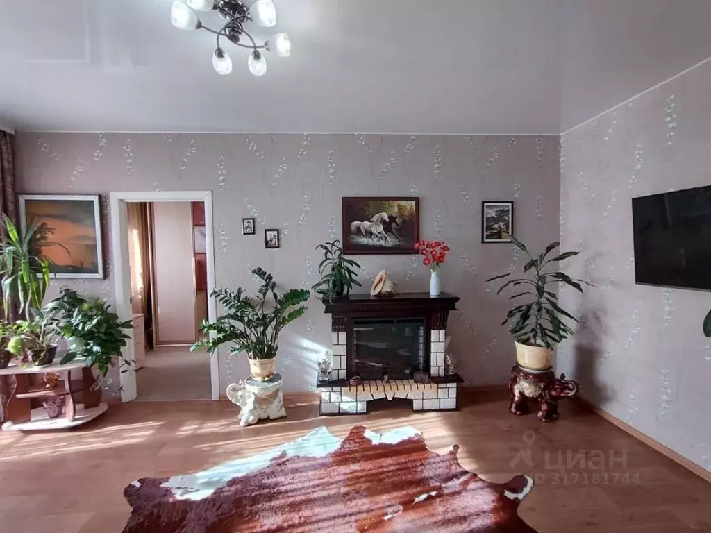 2-к кв. Омская область, Омск просп. Космический, 17 (44.5 м) - Фото 2