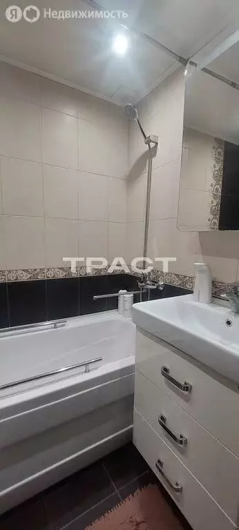3-комнатная квартира: Воронеж, улица Мордасовой, 13 (71 м) - Фото 0