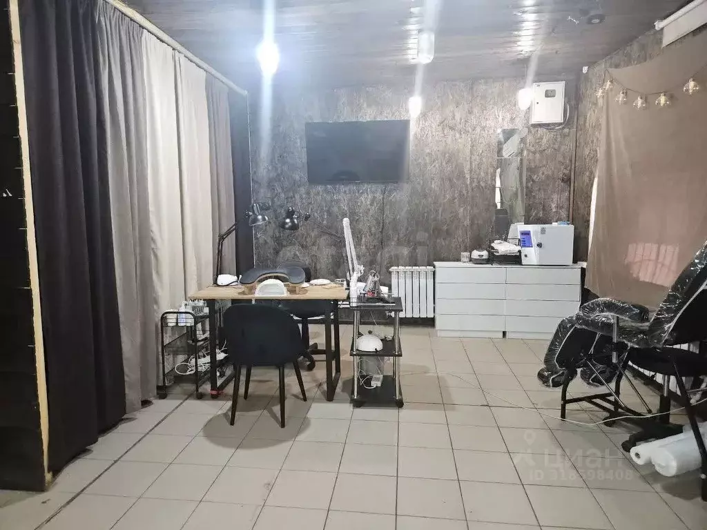 Торговая площадь в Башкортостан, Кармаскалинский район, д. Кабаково  ... - Фото 1