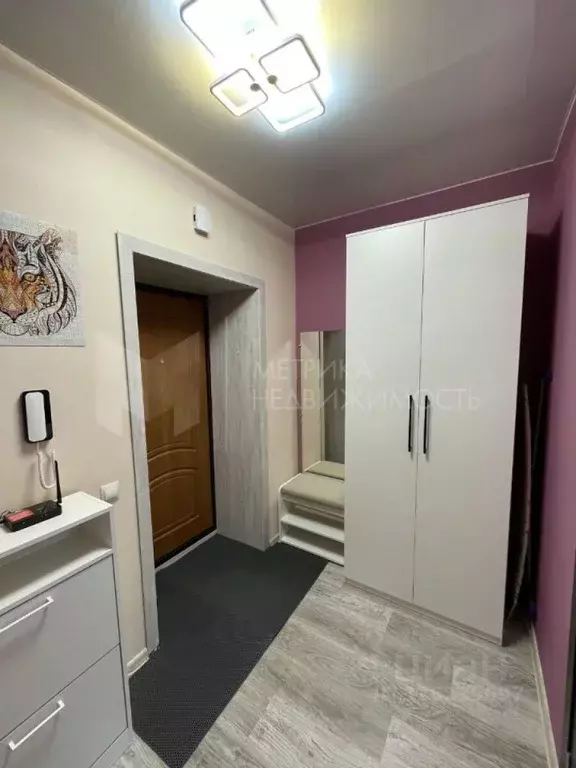 Студия Тюменская область, Тюмень ул. Беляева, 33к2 (28.3 м) - Фото 1