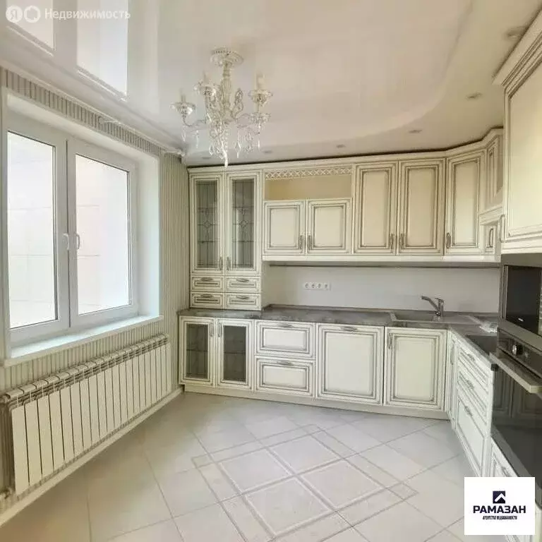 Квартира-студия: Казань, проспект Универсиады, 16 (83 м) - Фото 1