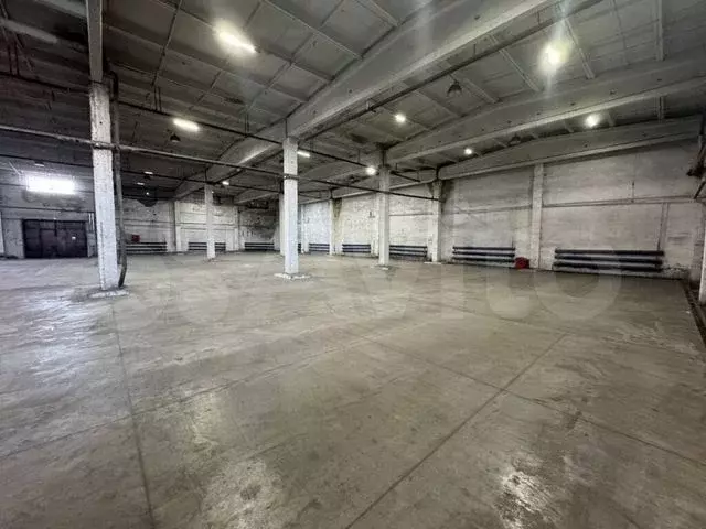 Аренда склада 1 500 кв.м. с жд и Авто рампой в г. Новосибирске, ул. ... - Фото 0