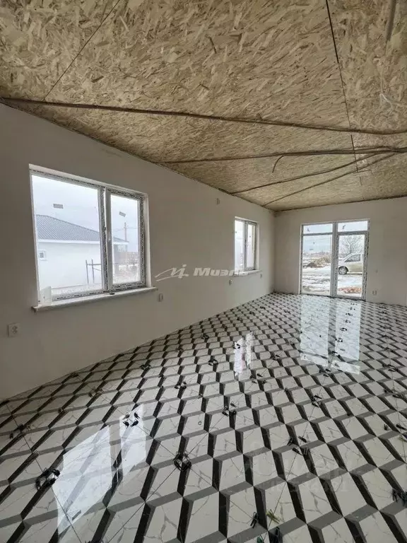 Дом в Крым, Симферопольский район, с. Урожайное  (80 м) - Фото 2