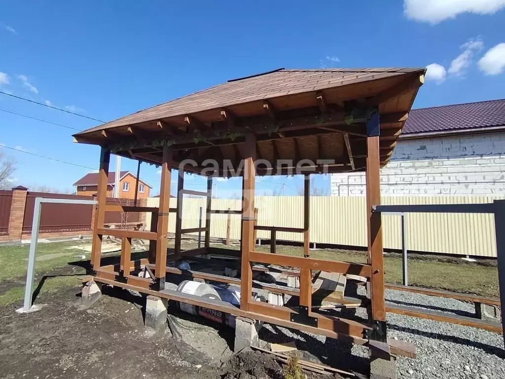 Коттедж в Белгородская область, Старооскольский городской округ, с. ... - Фото 1