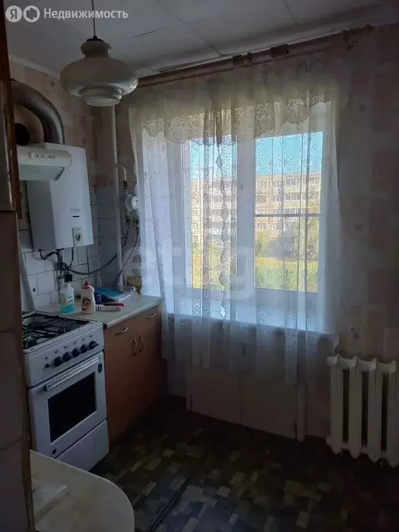 3-комнатная квартира: Рыбинск, проспект 50 лет Октября, 21 (61 м) - Фото 1