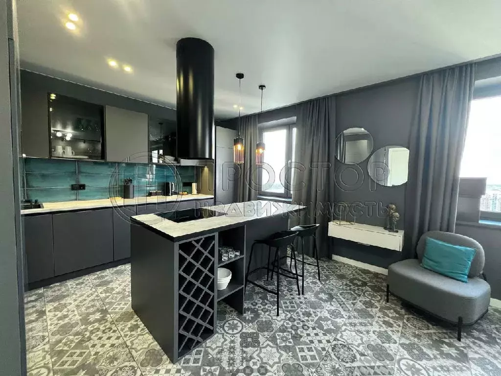 Продается 3-комнатная квартира - Фото 1