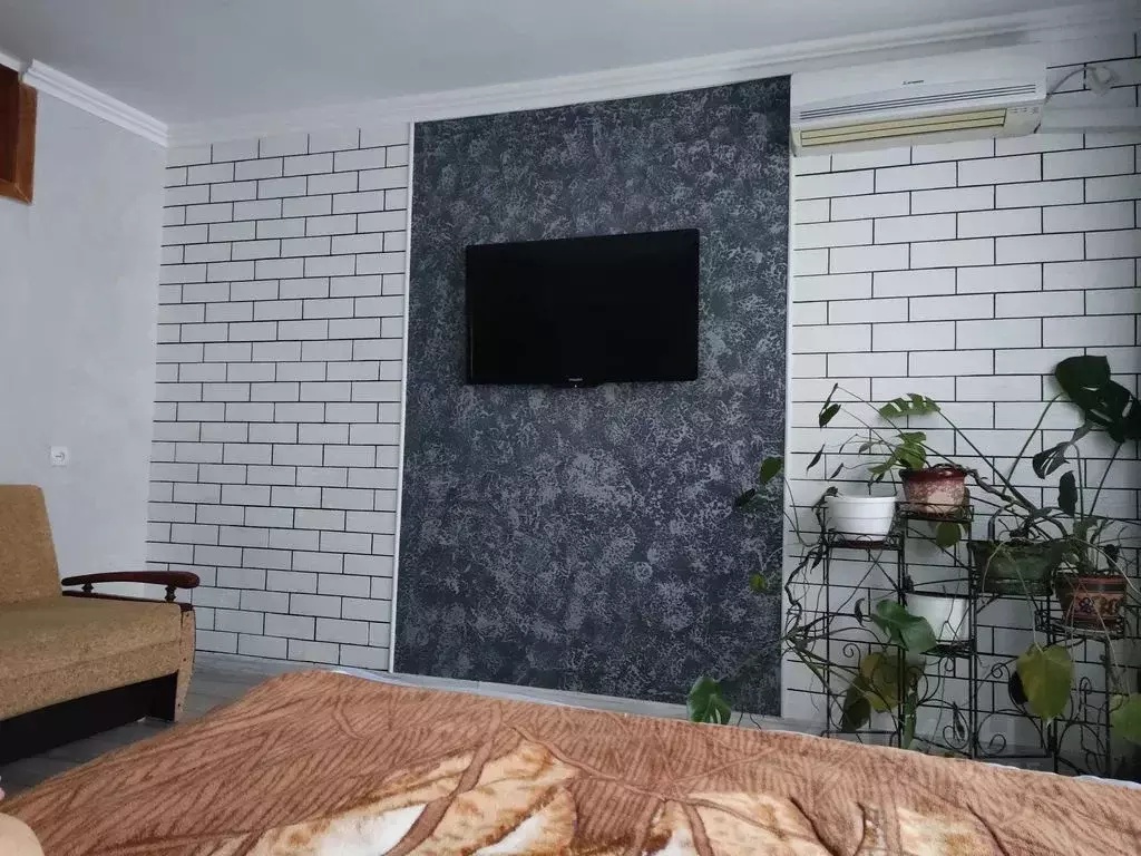 Дом в Крым, Алушта муниципальный округ, Партенит пгт  (56 м) - Фото 2