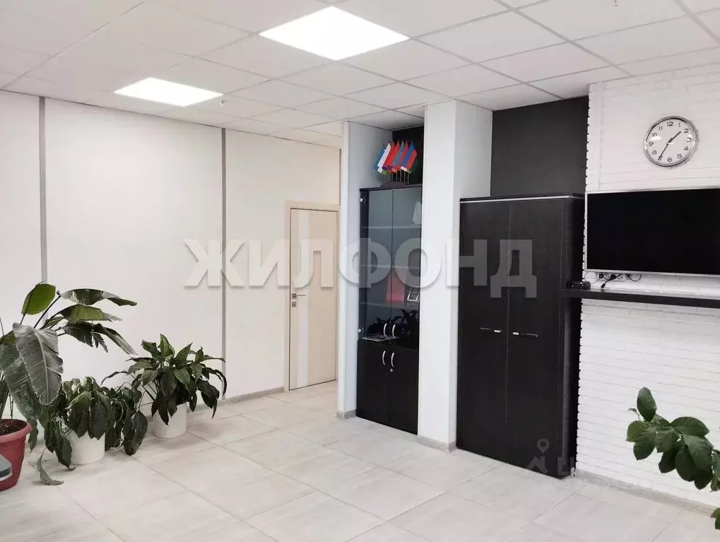 Офис в Новосибирская область, Новосибирск ул. Сакко и Ванцетти, 77 (97 ... - Фото 2