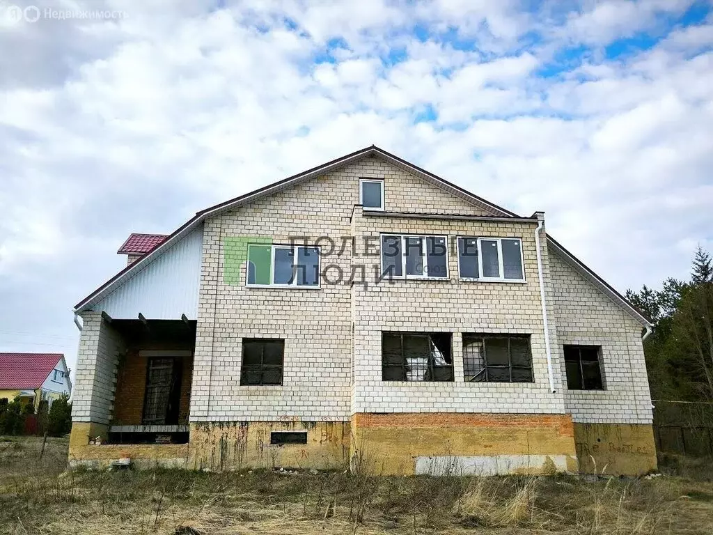 Дом в посёлок городского типа Залегощь, 1-я Ямская улица, 16 (300 м) - Фото 1