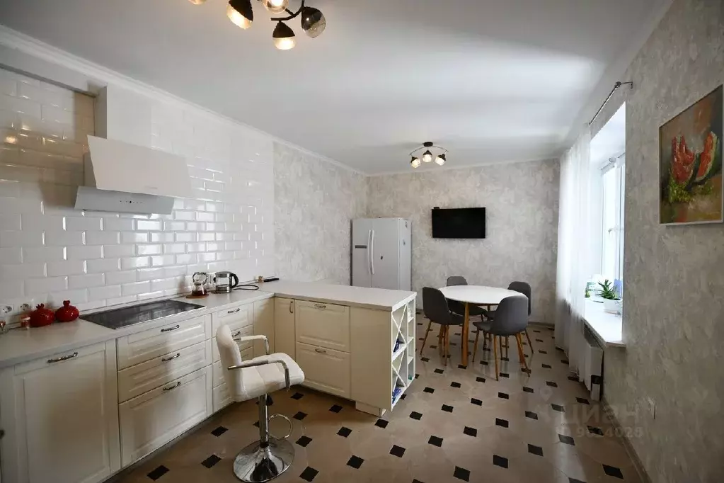 3-к кв. Московская область, Дзержинский Угрешская ул., 34 (107.7 м) - Фото 0