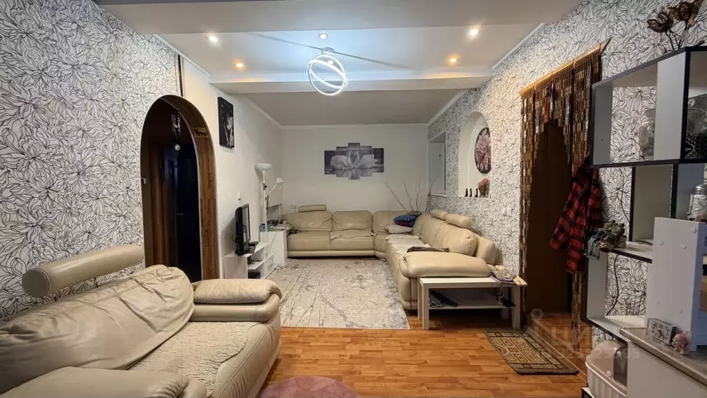 Дом в Алтайский край, Барнаул Спутник мкр, ул. Соловьиная (85 м) - Фото 1