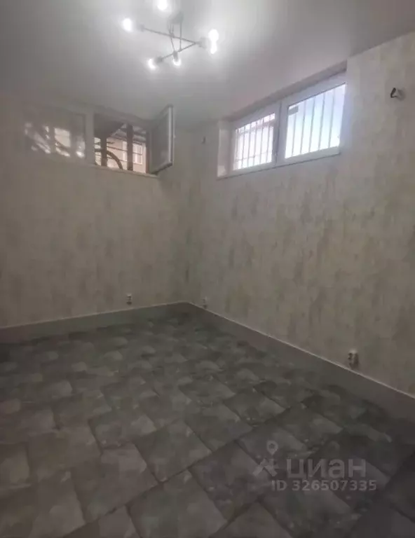 Офис в Краснодарский край, Анапа Крестьянская ул., 27к1 (30 м) - Фото 1