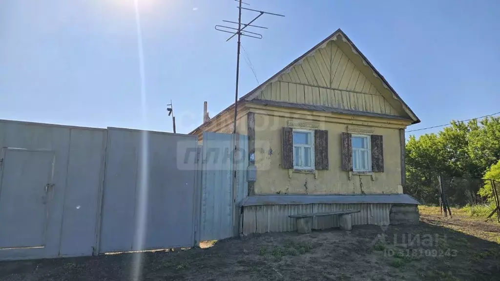 Дом в Оренбургская область, Оренбургский район, с. Никольское Зеленая ... - Фото 0
