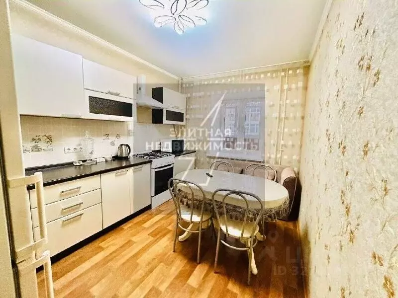 1-к кв. Татарстан, Казань ул. Гарифа Ахунова, 18 (42.0 м) - Фото 1