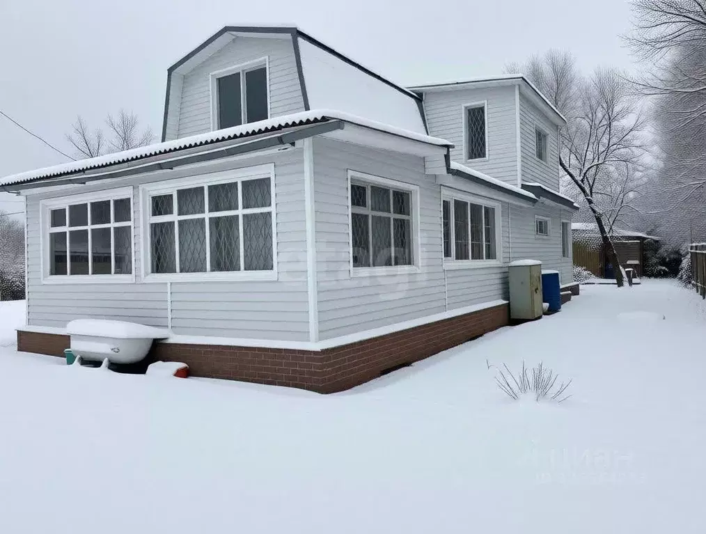 Дом в Ленинградская область, Сланцевский район, Загривское с/пос, д. ... - Фото 1