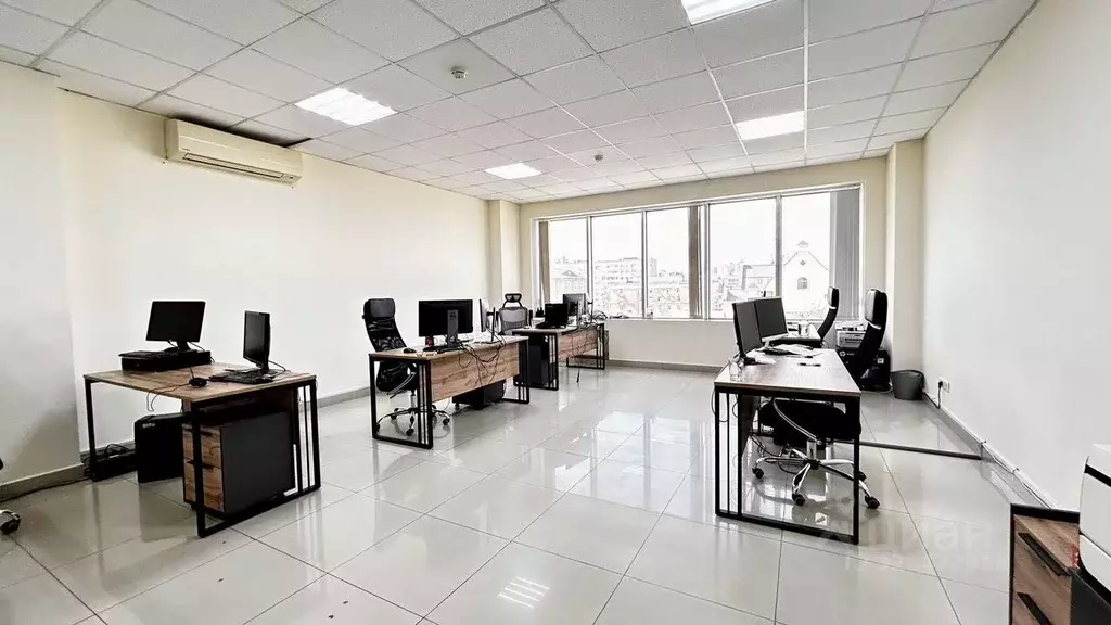 Офис в Краснодарский край, Краснодар Северная ул., 400 (55 м) - Фото 1