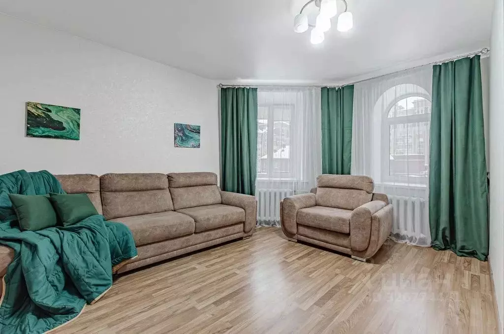 2-к кв. Татарстан, Казань ул. Баки Урманче, 8 (70.0 м) - Фото 2
