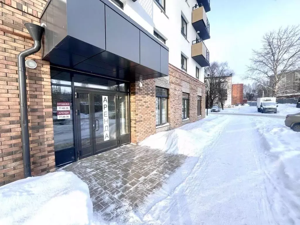 Помещение свободного назначения в Удмуртия, Ижевск ул. 10 лет Октября, ... - Фото 1