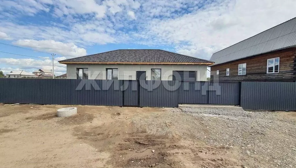 Дом в Хакасия, Абакан Первомайская пл. (128 м) - Фото 1