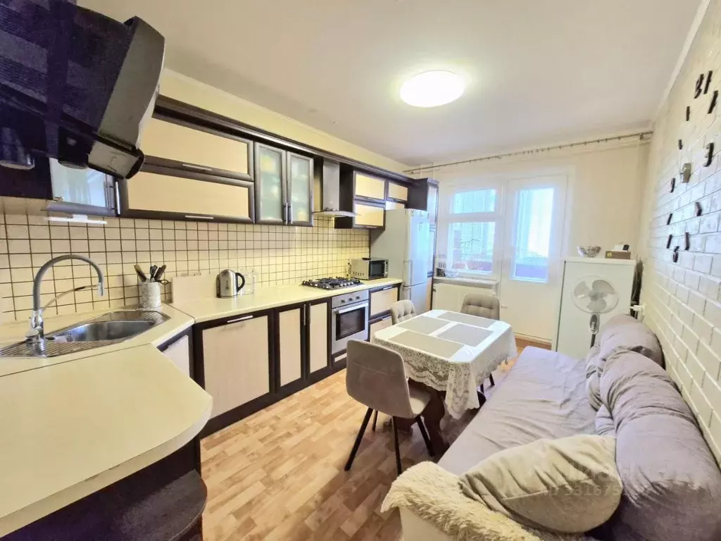 3-к кв. Орловская область, Орел Раздольная ул., 35 (75.0 м) - Фото 1