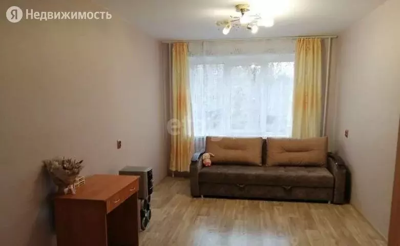 3-комнатная квартира: Челябинск, Трудовая улица, 18 (65.1 м) - Фото 0