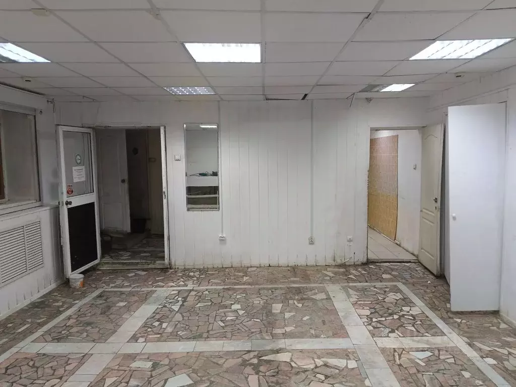 Торговая площадь в Татарстан, Казань ул. Сибирский Тракт, 20 (55 м) - Фото 2