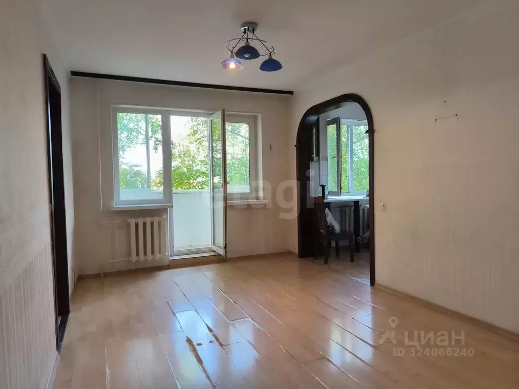 2-к кв. Красноярский край, Красноярск ул. Академгородок, 4 (45.9 м) - Фото 1