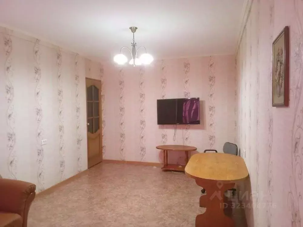 2-к кв. Омская область, Омск ул. 4-я Транспортная, 10 (43.7 м) - Фото 1