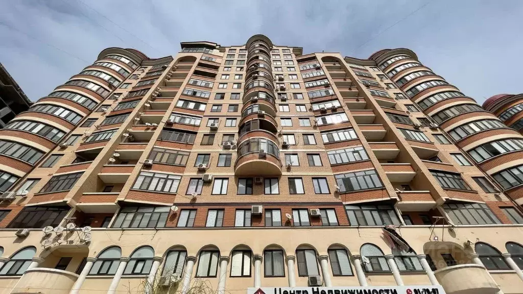 3-к кв. Дагестан, Махачкала ул. Каримова, 19 (157.0 м) - Фото 1