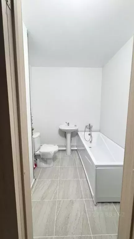 3-к кв. Красноярский край, Красноярск Вербная ул., 3 (83.0 м) - Фото 2