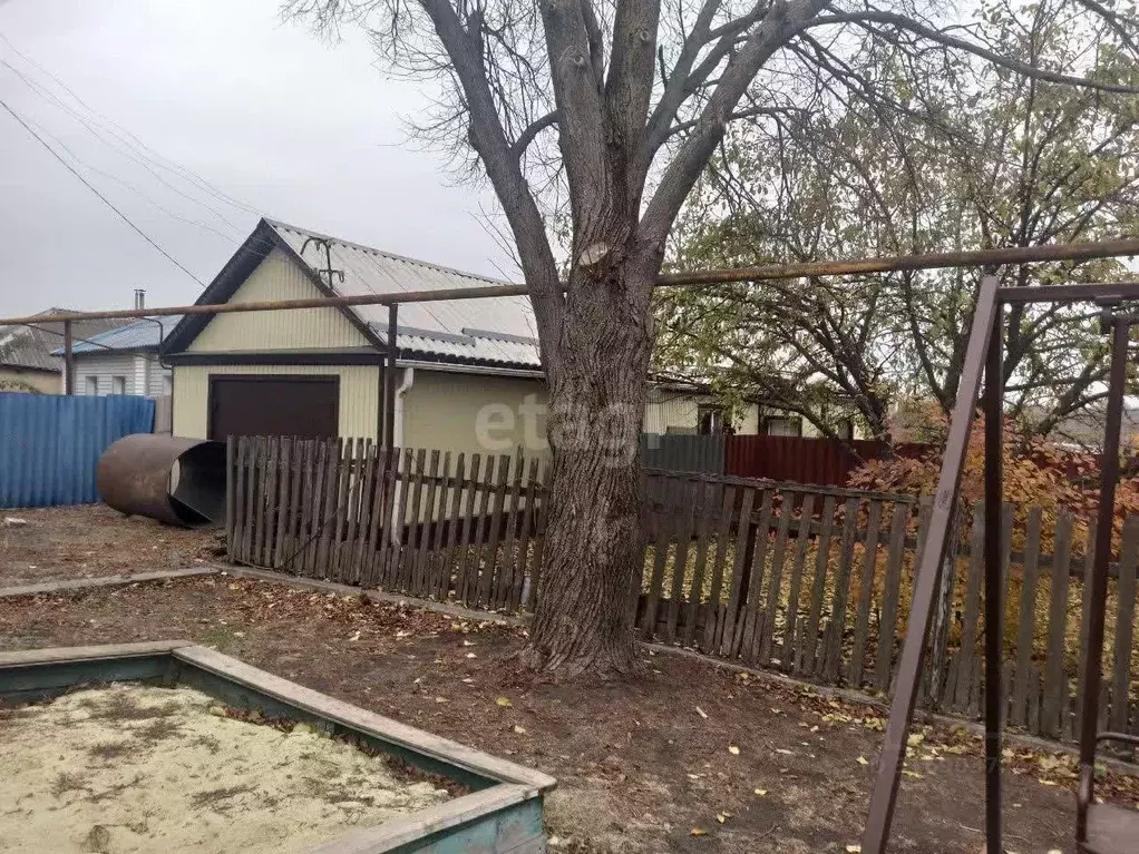 Дом в Белгородская область, Губкин Белгородская ул. (67 м) - Фото 1