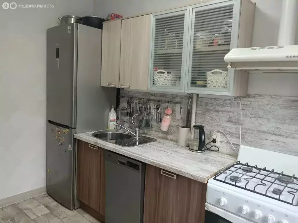 3-комнатная квартира: Саратов, посёлок Комсомольский, Химическая ... - Фото 2