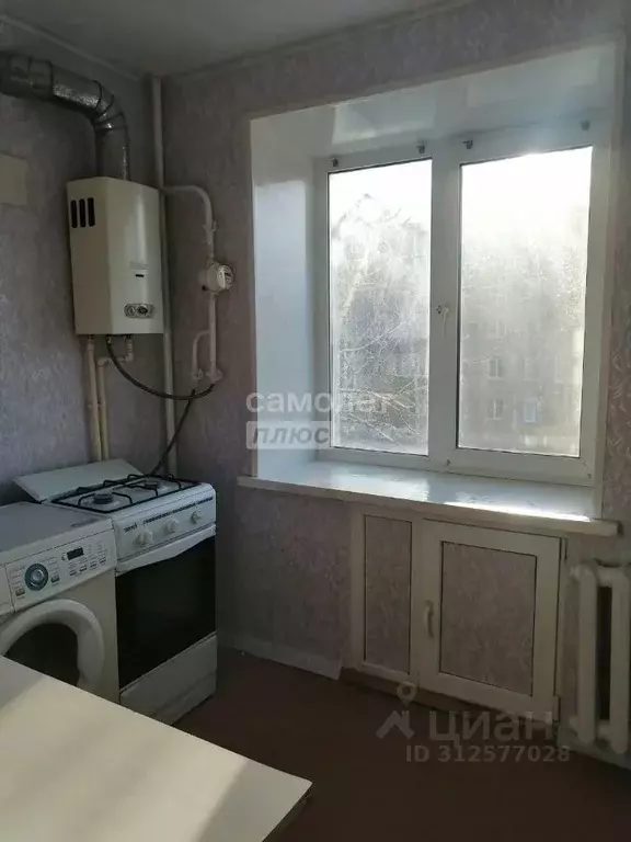 2-к кв. Башкортостан, Мелеуз 32-й мкр, 11 (40.0 м) - Фото 0