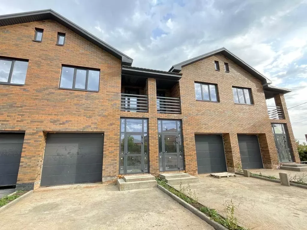 Таунхаус в Оренбургская область, Оренбургский район, пос. Ленина пер. ... - Фото 1