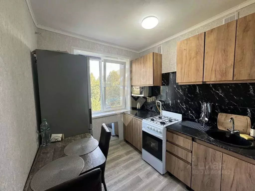 1-к кв. Белгородская область, Старый Оскол Парковый мкр, 8 (30.0 м) - Фото 0