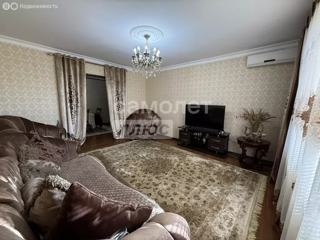 4-комнатная квартира: посёлок городского типа Тюбе, улица Шаринская ... - Фото 2